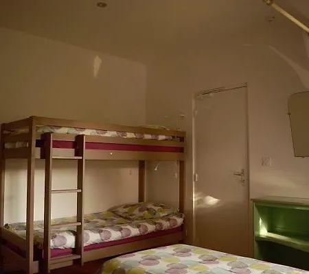 Tagar'etape Hostel Étables